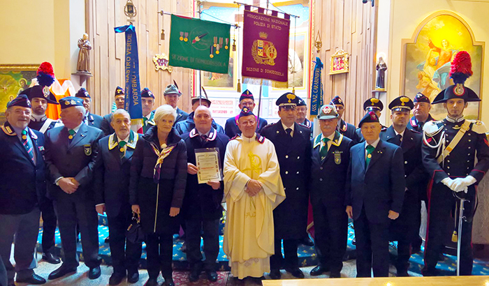 La Medaglia d’Oro Mauriziana all'Associazione Carabinieri "G.B. Scapaccino" di Domo