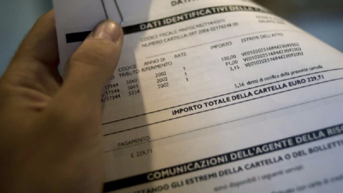 Il regalo di Natale di Equitalia: cartelle esattoriali dopo la Befana