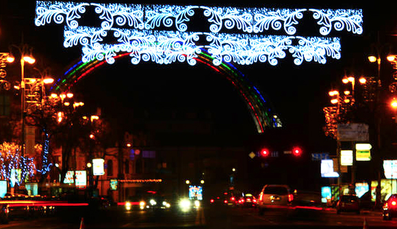 Luminarie di Natale di Domo, per farle “alla grande” serve l'aiuto degli esercenti. Lettera del Comune