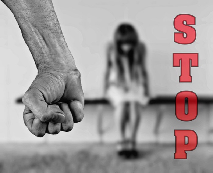 Le tricottine di Ameno organizzano serata contro la violenza sulle donne