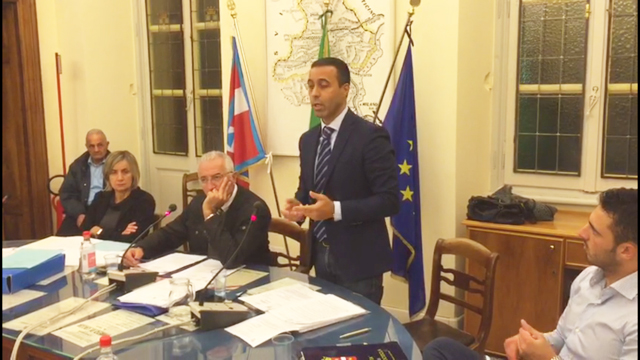 Discussione sul Ciss e i migranti in consiglio. Pizzi: “Non piegherò la testa, i comuni di centro sinistra ipocriti, li accolgano”. Video