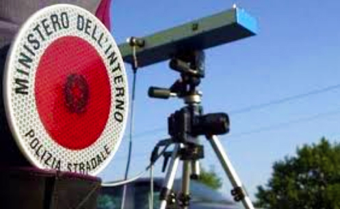 Svizzero sfreccia a 130 Km /h in centro paese a Gattico