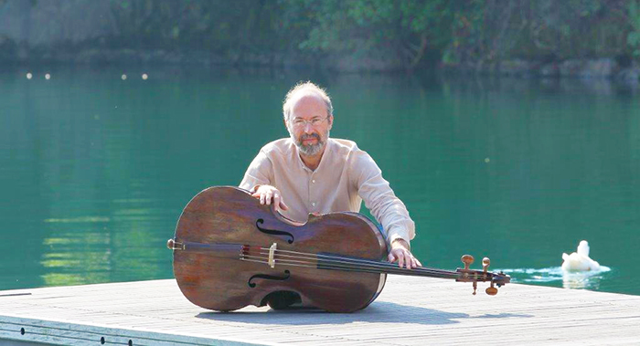 Il violoncello di Palmeri e le note di Bach per ricordare Paola Ruminelli
