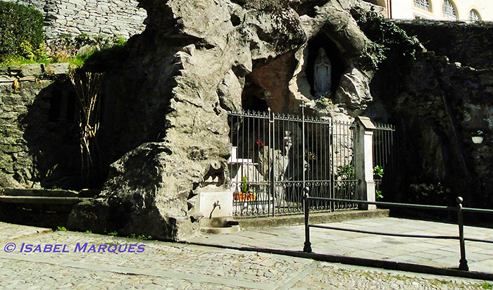 Per la Giornata Mondiale degli ammalati tante iniziative in Ossola. Al Calvario messa alla “Grotta di Lourdes”