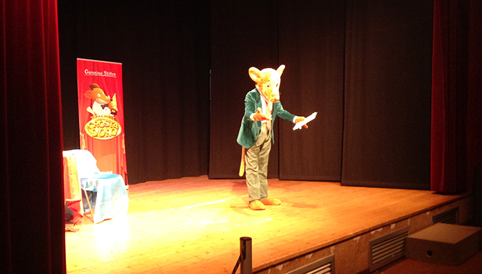 Tantissimi bambini entusiasti al Galletti ad accogliere Geronimo Stilton
