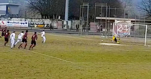 Un eurogol di Colombo e rigore di Poi. La Juve Domo batte la Rivarolese. Video del rigore