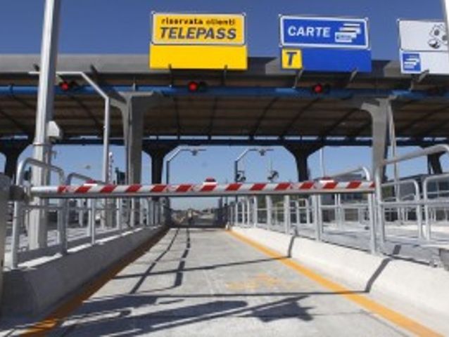 Rincari autostradali contenuti: +0,64% sull’A26 e sull’Autolaghi