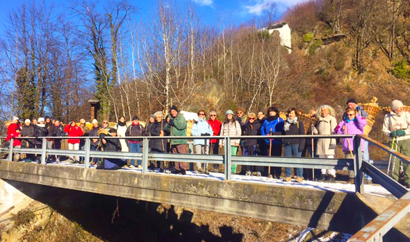 Processione del pane: 120 Kg da Cuzzego a Cardezza per la festa di Sant'Antonio. Foto