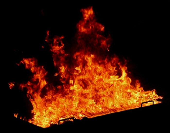 Incendio nel sottotetto di un’abitazione