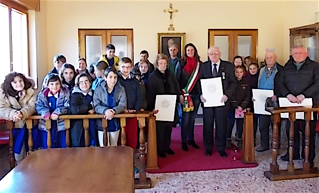 Montecrestese: incontro tra gli studenti ed i cittadini premiati con la “Medaglia della Liberazione”. Foto