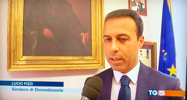 Pizzi al Tg5 per il "coprifuoco" da imporre ai migranti