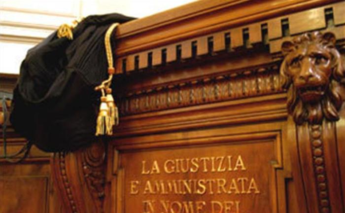 Contro il vecchio cda una causa da 2,3 miliardi