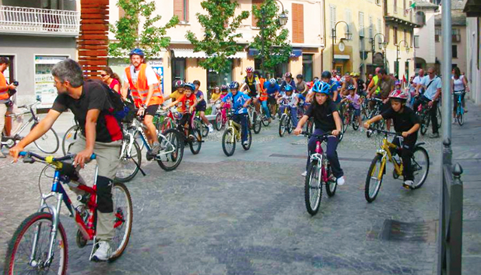 Domenica “Bimbimbici” con BicincittàVco