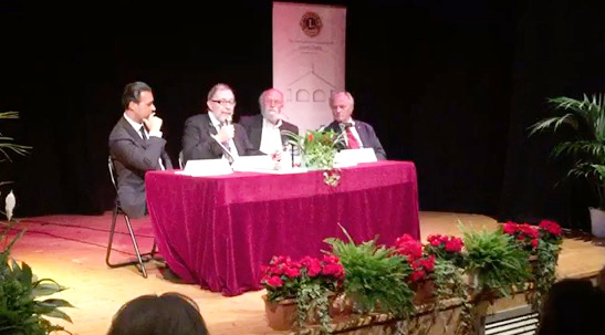 "Domo borgo millenario". Pienone per la presentazione del libro di Enrico Rizzi. Video