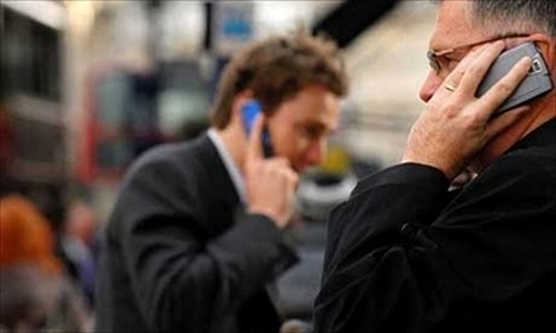 Neurologi a congresso a Stresa: mezzora al cellulare provoca il mal di testa