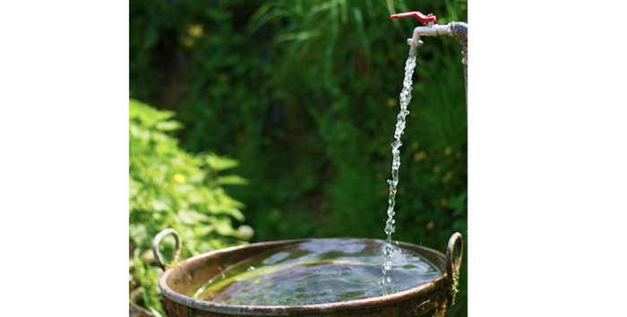 Acqua sporca dai rubinetti di Pieve, la minoranza: "Tubi nei terreni tra i più inquinati d'Italia"