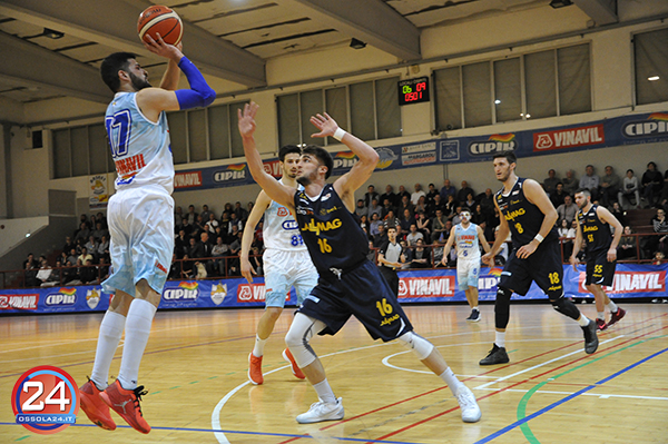 Basket Domo, prima riunione dopo la retrocessione: "L’avventura continua…"