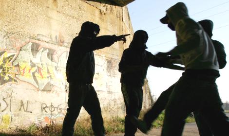 Studente quindicenne bersaglio dei bulli, identificati quattro coetanei