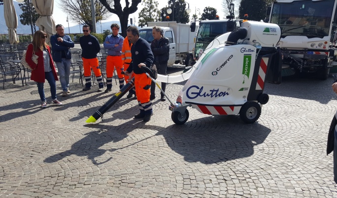 Spazzamento nei centri storici tutto l’anno. E arriva il netturbino di quartiere