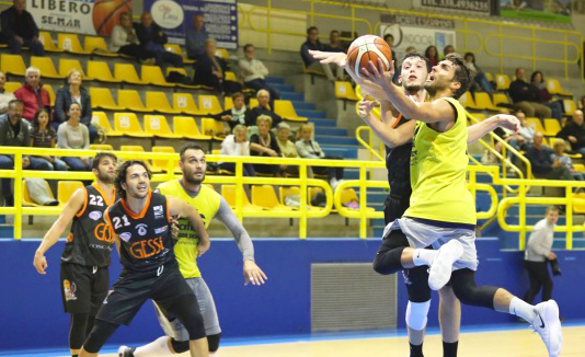Precampionato terminato con la sfida Paffoni- Gessi. Vincono i cusiani 74-73