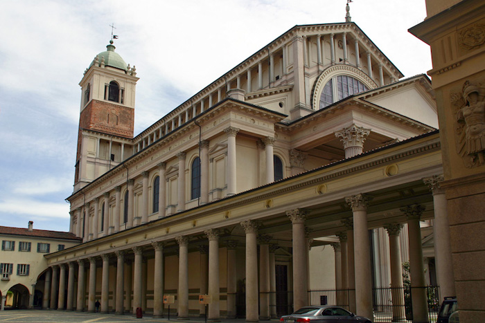 Il cordoglio del Vescovo Brambilla per i morti di Genova