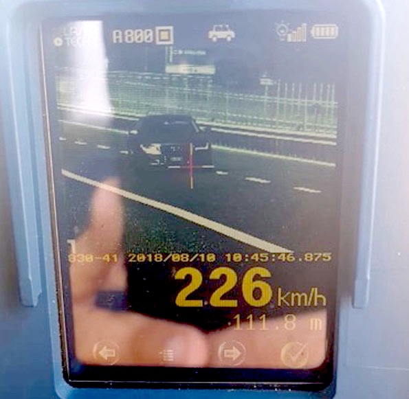 Polstrada: 545 infrazioni ai limiti di velocità rilevati in 7 giorni. Nei guai automobilista che andava a 226 km/h