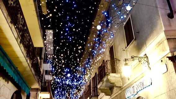 Domenica appuntamento con AroNatale