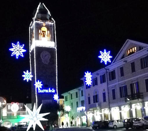 Gli eventi natalizi del fine settimana nell'Ovest Ticino