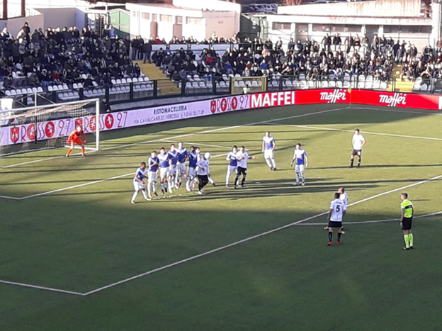 Pro: amaro 0-0. Ma il Brescia ha sbagliato un rigore. Fotogallery