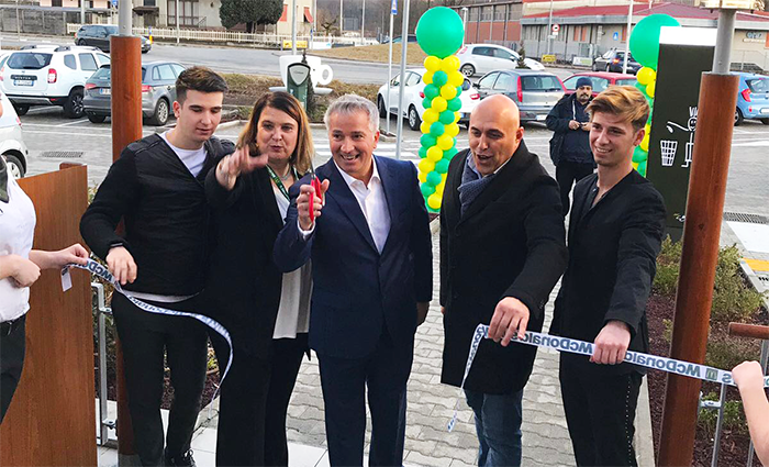 Grande festa per l'inaugurazione del Mc di Borgomanero, e si cerca ancora personale