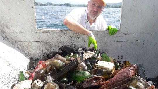 "Fondali puliti": recuperati circa 350 kg di vetro. Foto