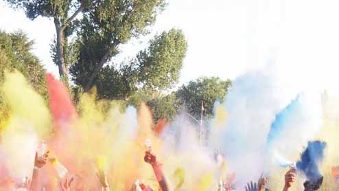 Oleggio: arriva  "The Holi Splash Color Run"