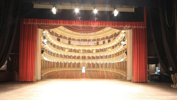 Teatro Coccia: accademie per direzione d'orchestra e canto lirico