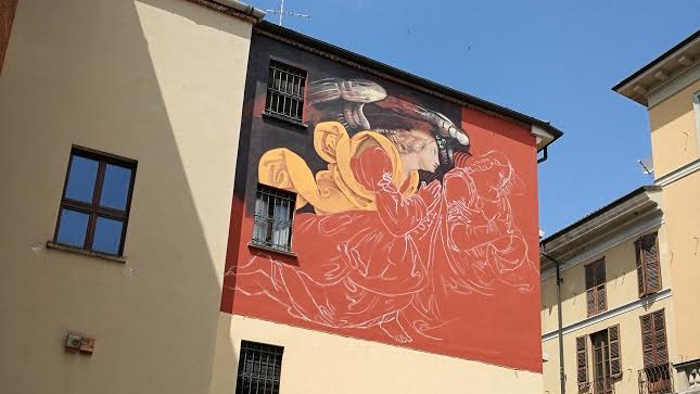 "Angeli sognanti": prosegue il murale dell'artista Ravo Mattoni