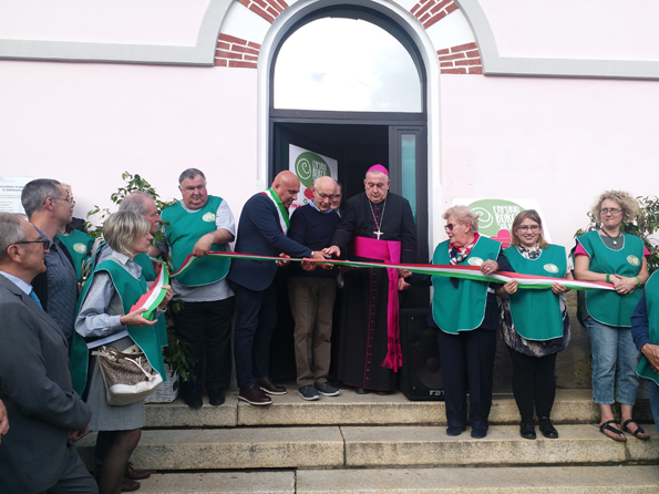 Inaugurato ufficialmente l'emporio solidale