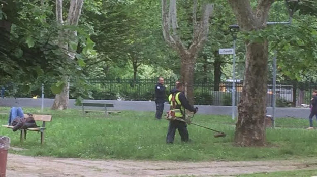 Detenuti al lavoro al parco Vittorio Veneto