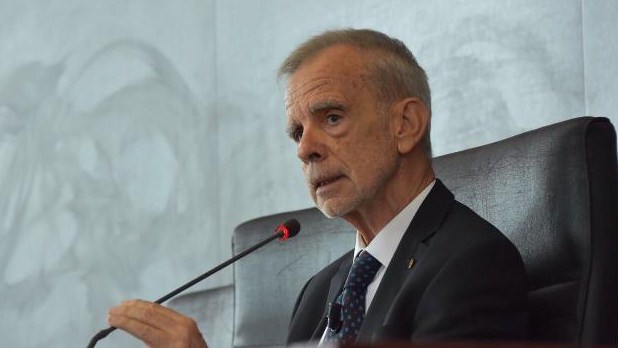 "Pensieri per la testa" chiude con Luca Serianni