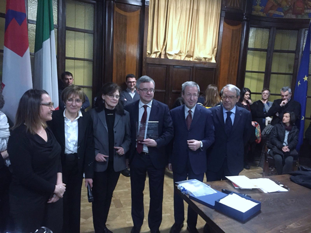 Tanto pubblico alla premiazione e presentazione del libro di Barbero. Foto