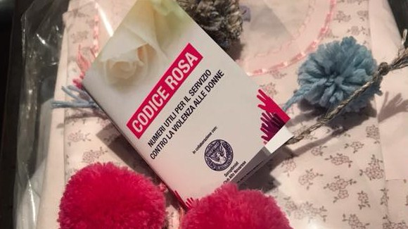 Il Soroptimist dona kit di prima necessità per le donne vittime di violenza