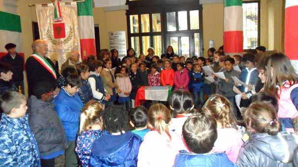 Maggiora: i bambini hanno commemorato il 4 novembre