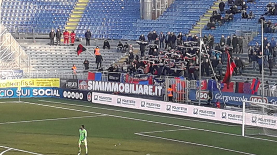 Novara-Gozzano: tifoso ospite deferito per possesso di fumogeni non autorizzati