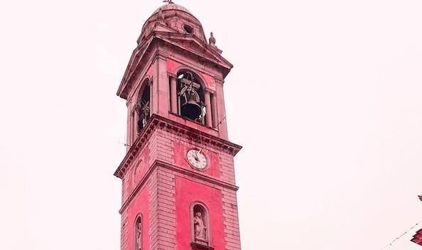Castelletto Ticino: torre civica illuminata contro la violenza alle donne
