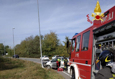 Donna ferita dopo un sinistro alle porte di Borgomanero