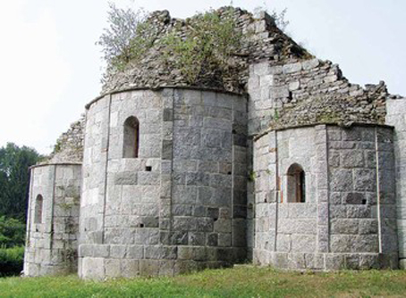 Gattico: un video musicale nei ruderi della chiesa di San Martino