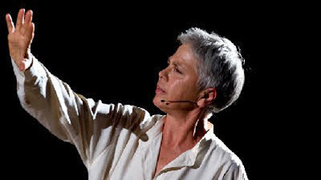 Teatro Faraggiana: Ottavia Piccolo porta in scena Anna Politkovskaja