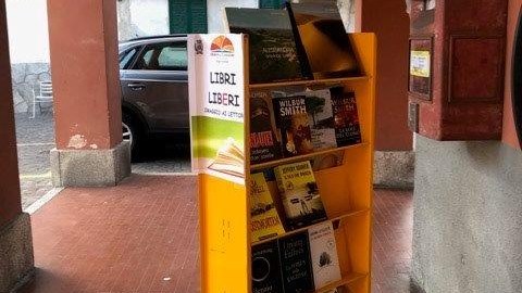 "Libri liberi" sotto i portici a Briga