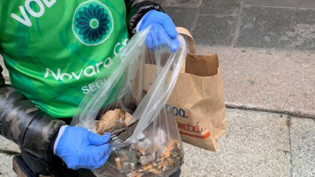 Volontari di "Novara Green" puliscono il centro, il sindaco ed il presidente di Assa ringraziano