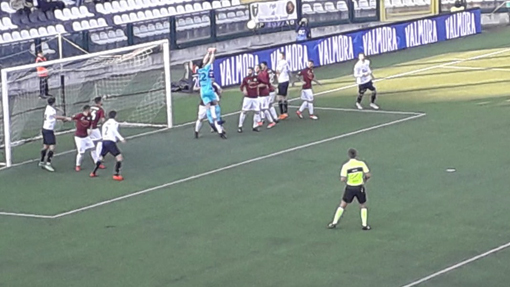 Pro, terzo successo consecutivo e balza in testa