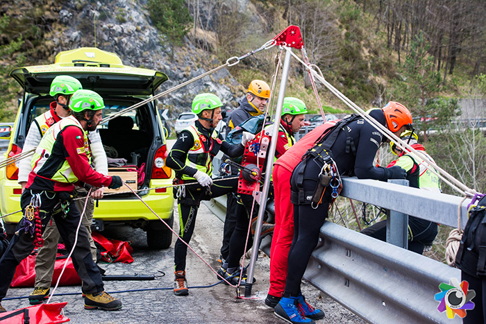 Si frattura un femore sulle alture di Ornavasso, soccorso in azione