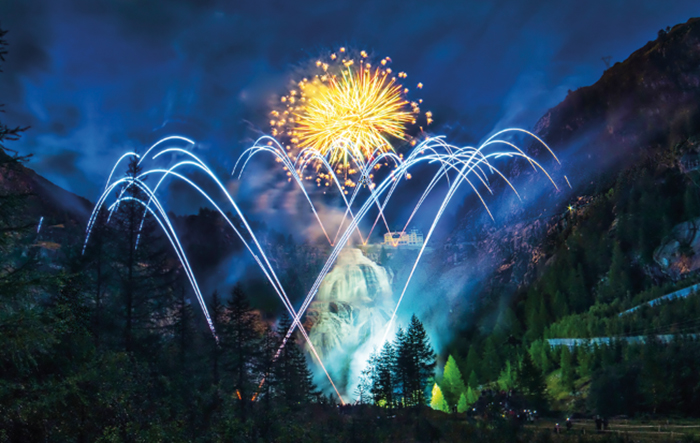 Sabato i fuochi d'artificio alla cascata del Toce